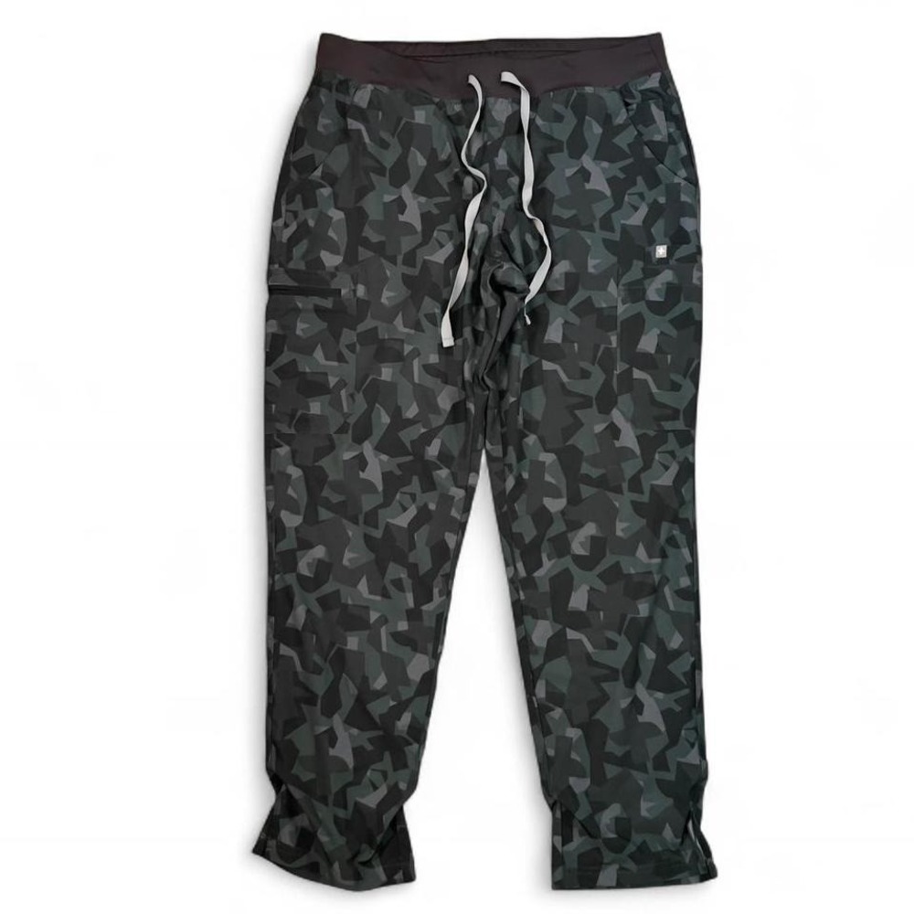FIGS Mens Camo Scrub Pants‎ Technical Collection Size Large Zip Pocket